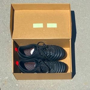 IDA women’s outdoor soccer cleats. Red and black. Box included. Size 7.5